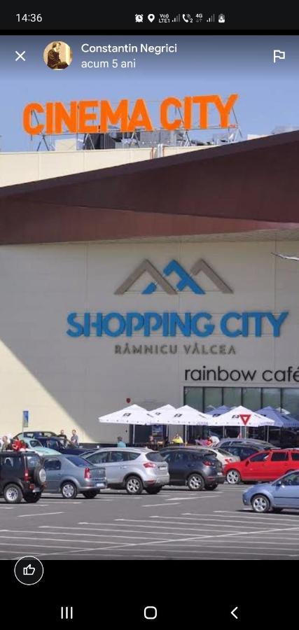Shopping Cyti Cu 5 Apartment Ramnicu Valcea Bagian luar foto